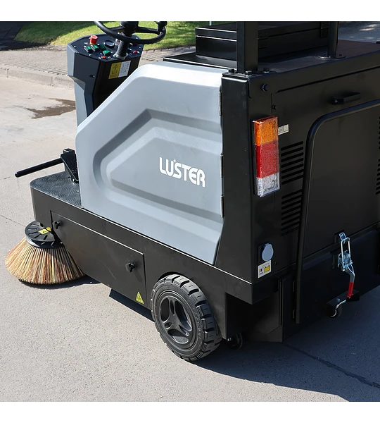 Barredora Hombre a Bordo 50LT 3500W 12V 100A LUSTER