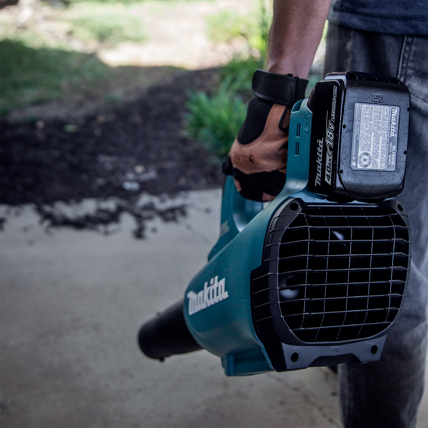 Combo Soplador 18000RPM + Batería 18V + Cargador DC18RC MAKITA